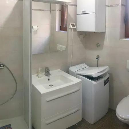 Stoja Apartamento Pula